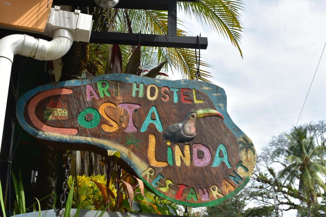 Costa Linda Art Hostel Manuel Antonio Exterior photo